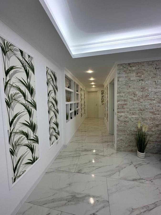 Golden Garden Luxury Apartment In Букурещ Екстериор снимка
