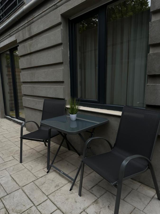 Golden Garden Luxury Apartment In Букурещ Екстериор снимка